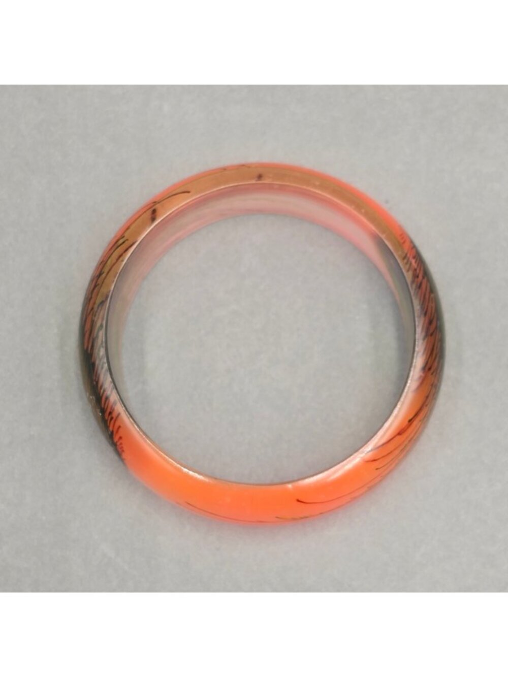 Vintage Lucite Peacock Feather Bangle Bracelet Pink Painted Retro Statement 60s - Picture 3 of 11